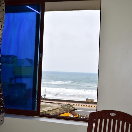 Hotel Lovely Inn ! Puri Ngoại thất bức ảnh