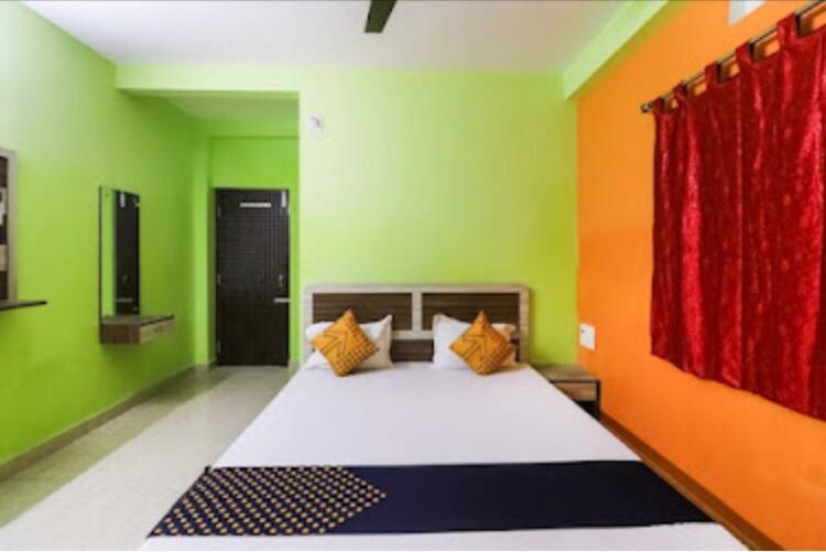 Hotel Lovely Inn ! Puri Ngoại thất bức ảnh
