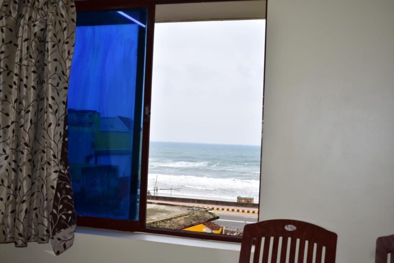 Hotel Lovely Inn ! Puri Ngoại thất bức ảnh