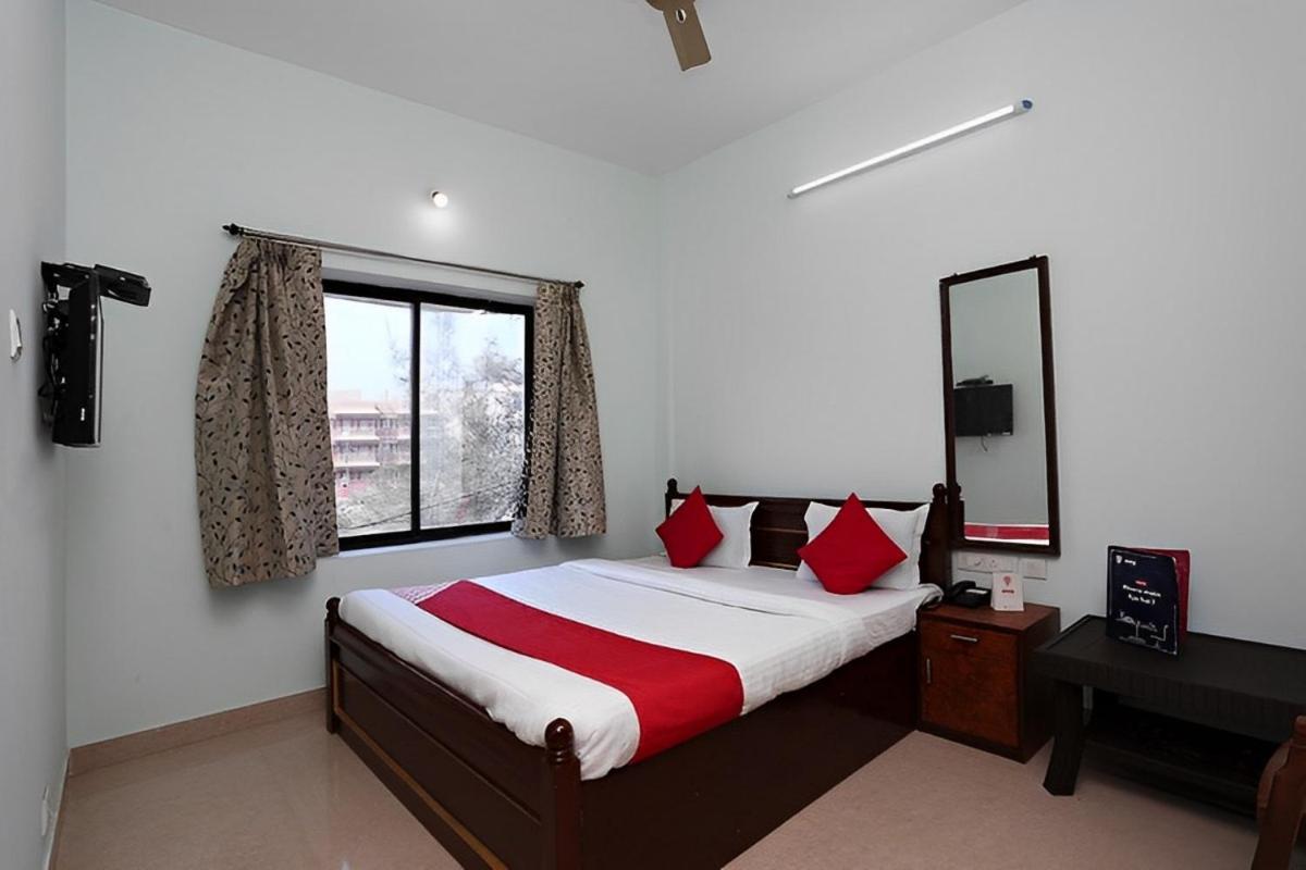 Hotel Lovely Inn ! Puri Ngoại thất bức ảnh