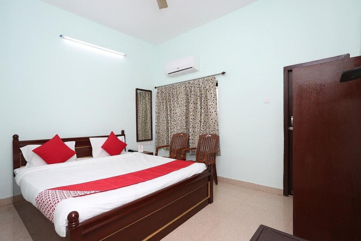 Hotel Lovely Inn ! Puri Ngoại thất bức ảnh